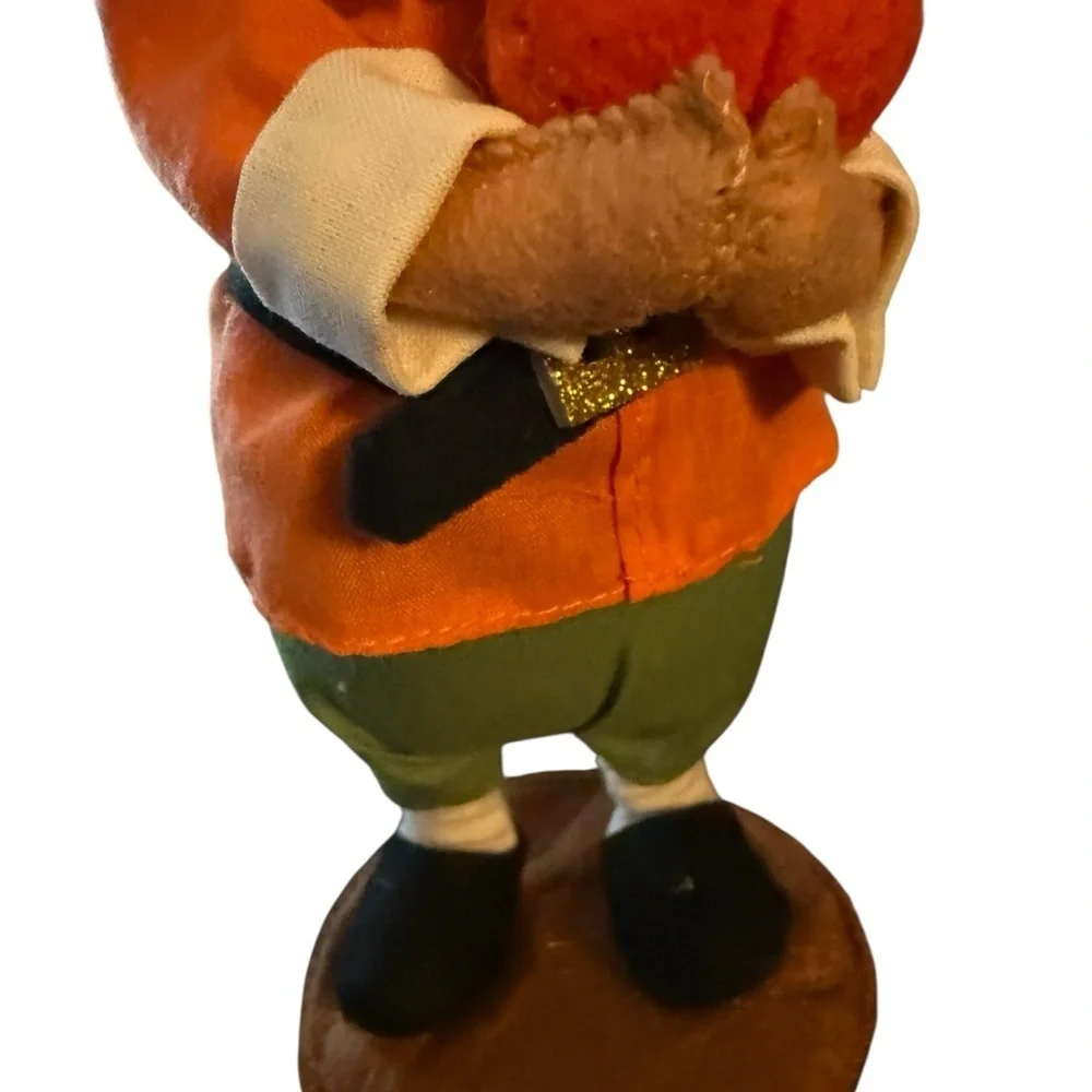 Annalee charming collectible